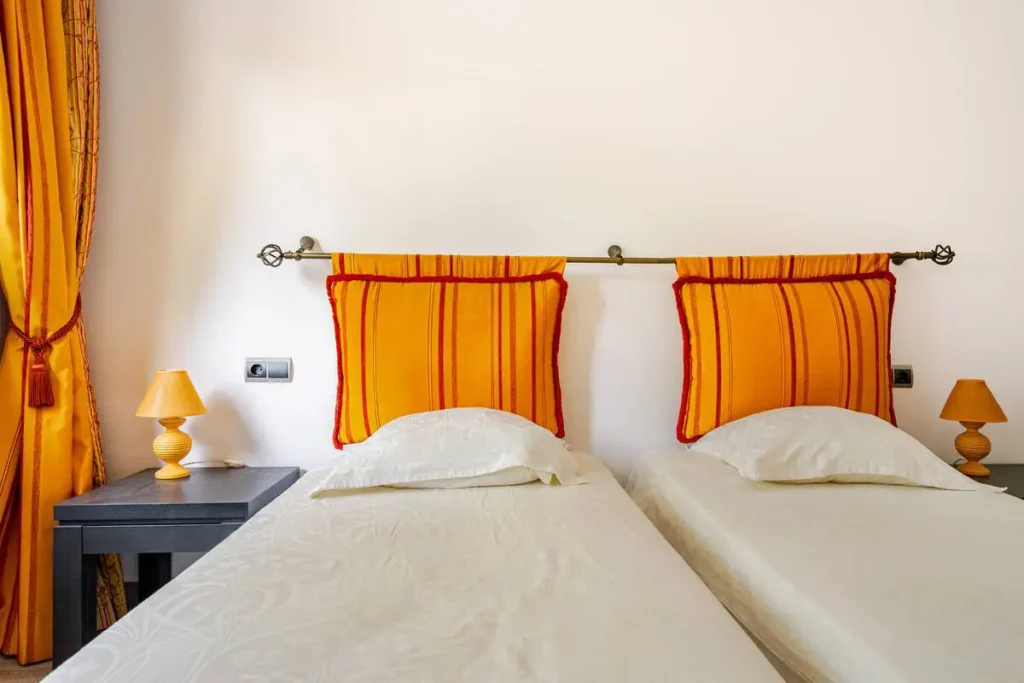 Habitación, Casa Neus Sant Salvador de Guardiola